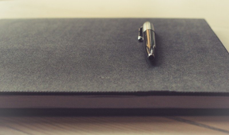 Tips for More Comprehensive Writing: Understanding Social System Contexts and Building a Personal Database to Cultivate Holistic Insights